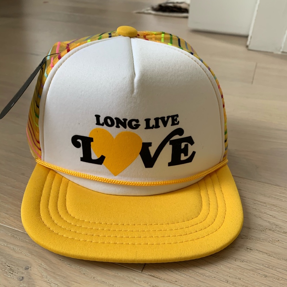 NWT toddler trucker hat